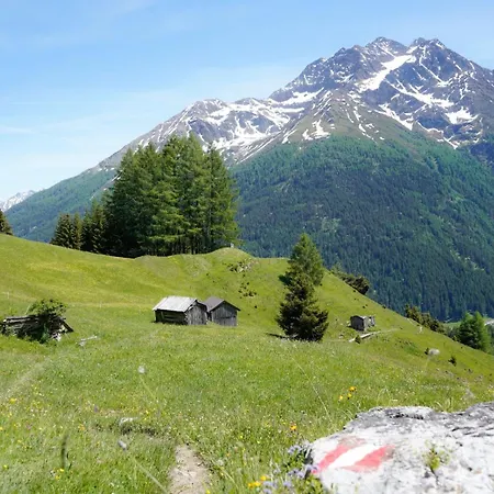Apartment Bergblick-pettneu *