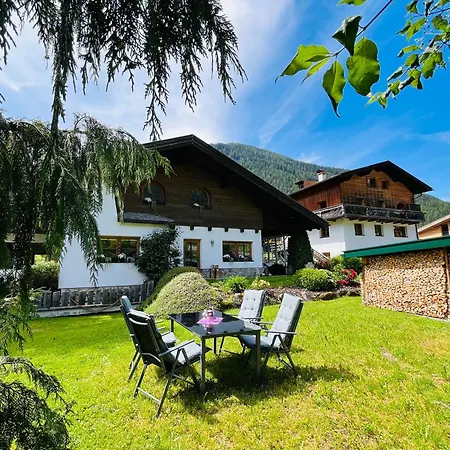 Bergblick-pettneu Apartment *