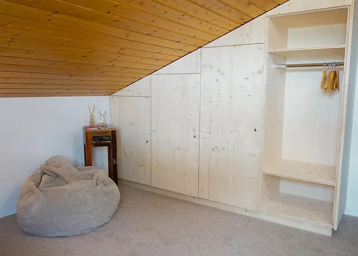 Bergblick-pettneu 公寓 *